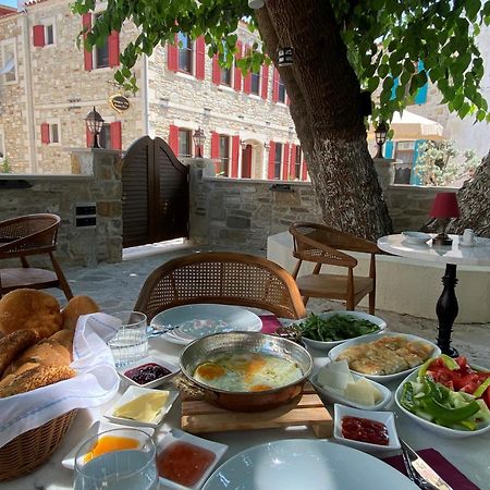 Dionysos 1789 Boutique Hotel Foca Εξωτερικό φωτογραφία