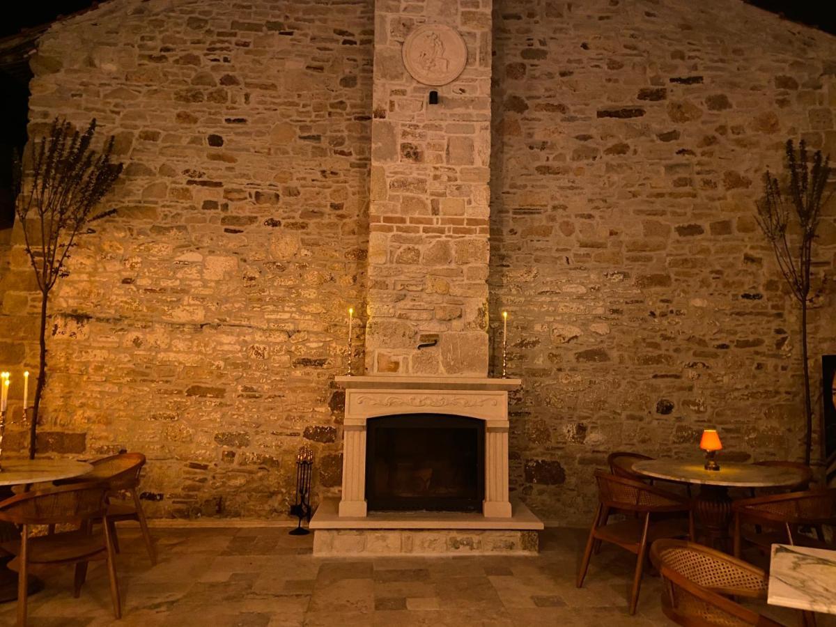 Dionysos 1789 Boutique Hotel Foca Εξωτερικό φωτογραφία