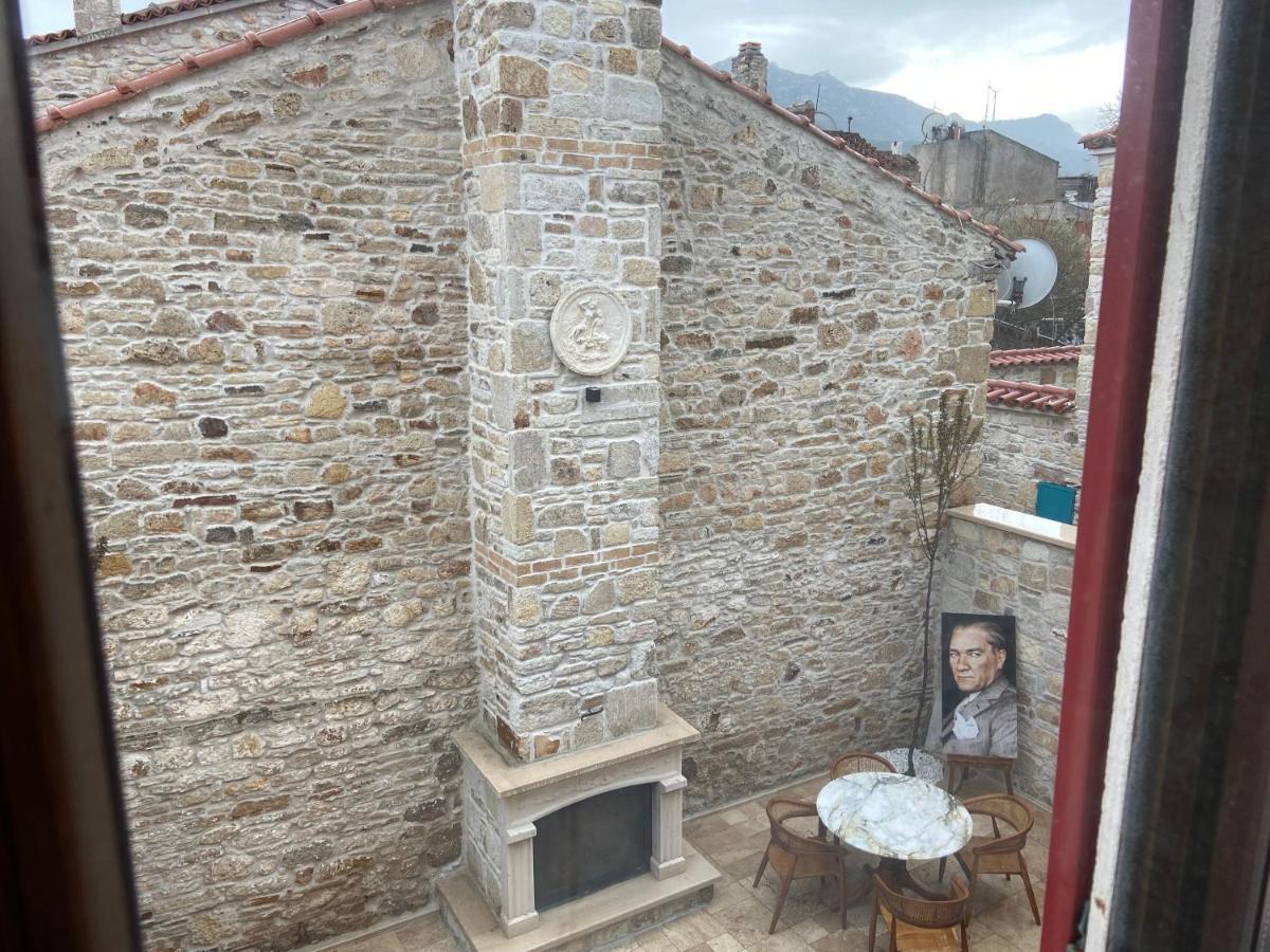 Dionysos 1789 Boutique Hotel Foca Εξωτερικό φωτογραφία
