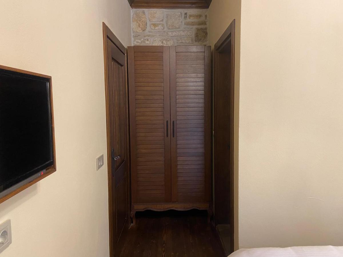 Dionysos 1789 Boutique Hotel Foca Εξωτερικό φωτογραφία