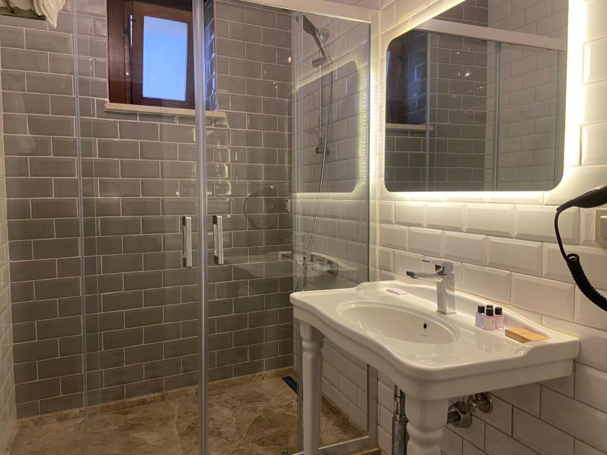 Dionysos 1789 Boutique Hotel Foca Εξωτερικό φωτογραφία