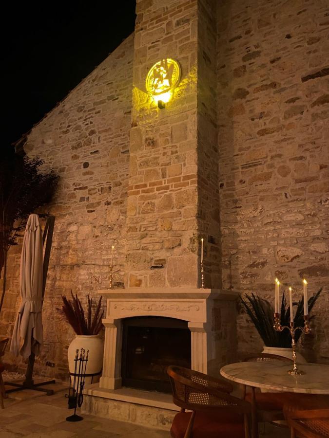 Dionysos 1789 Boutique Hotel Foca Εξωτερικό φωτογραφία